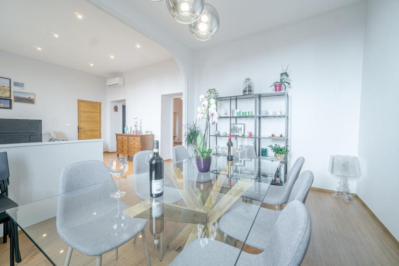 Bright Apartment A Few Steps From Via Garibaldi Génova Exterior foto
