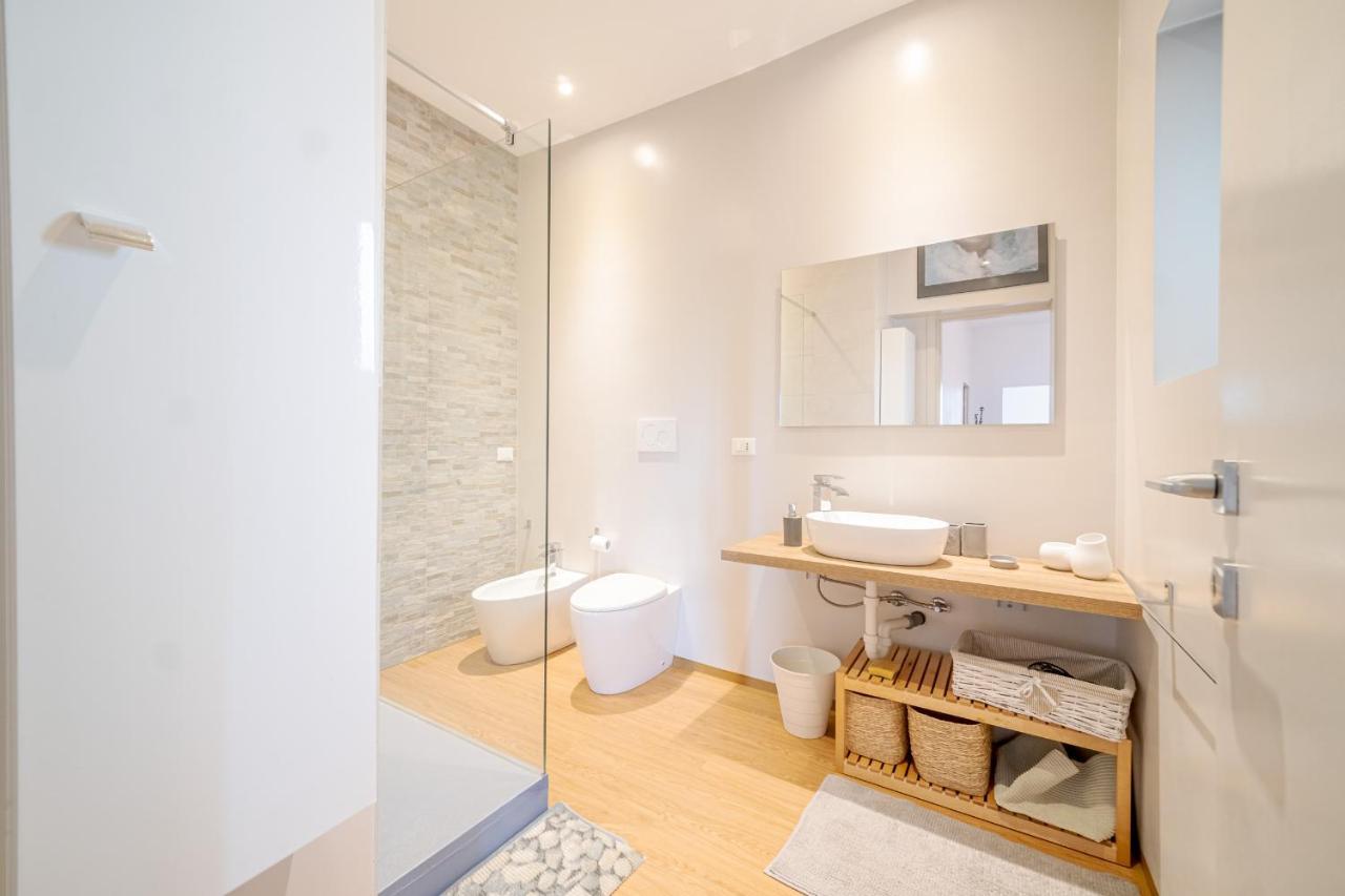 Bright Apartment A Few Steps From Via Garibaldi Génova Exterior foto